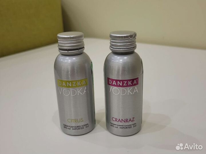 Мини-бутылочки для коллекции 50 мл пустые