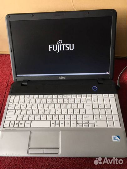 Ноутбук Fujitsu Core i5