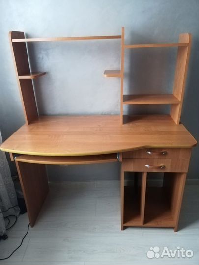 Стол комьютерный