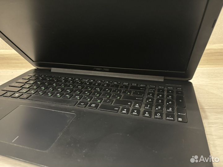 Быстрый Asus 15,6