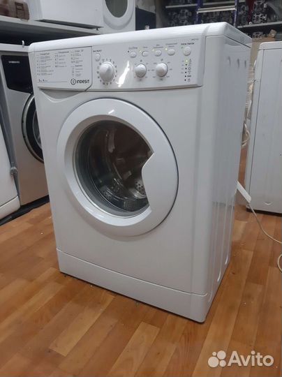 Indesit Eco time б/у2г 5кг40см В отл.состоянии