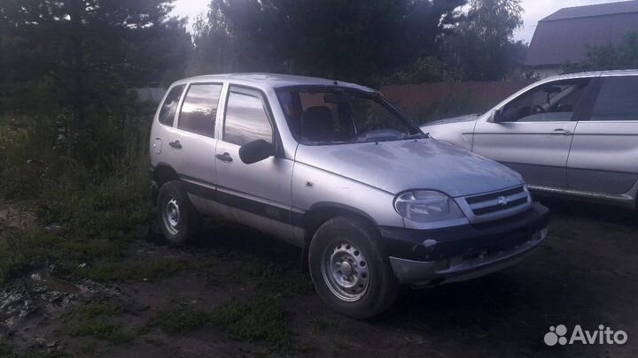 Нива Chevrolet разбор 2004г