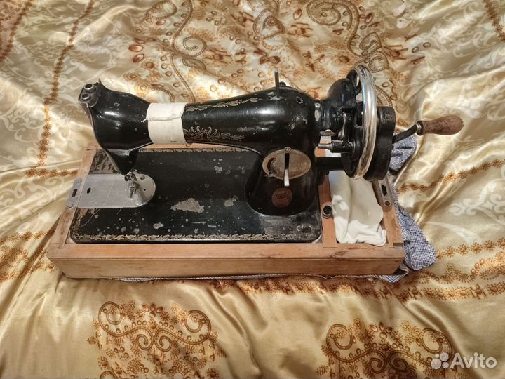 Швейная машина Подольск ручная