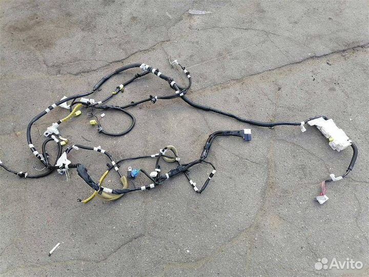 Проводка салона левая Toyota Rav4