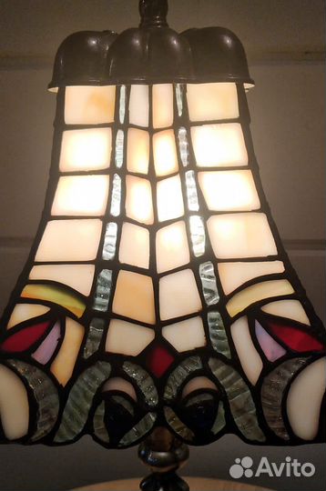 Старинная лампа в стиле Тиффани
