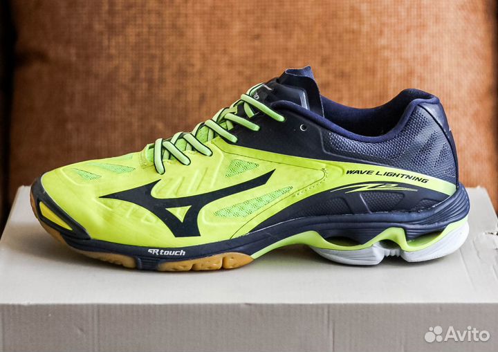 Волейбольные кроссовки Mizuno Wave Lightning Z2 Ор