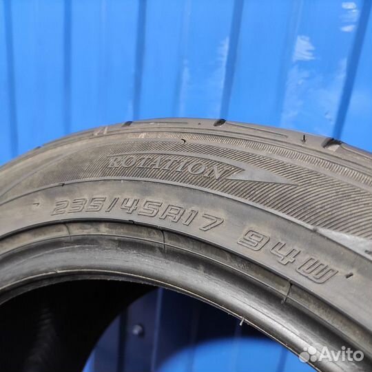 Dunlop Direzza DZ102 235/45 R17