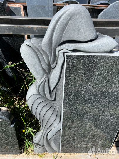 Памятники из гранита. Установка под ключ