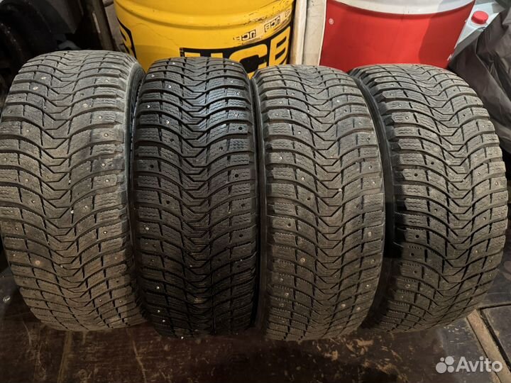 Michelin Latitude X-Ice North 3 215/55 R17
