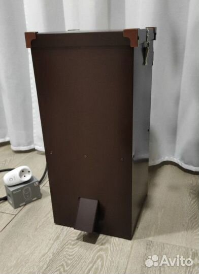 Кормушка для собак автоматическая (новая)