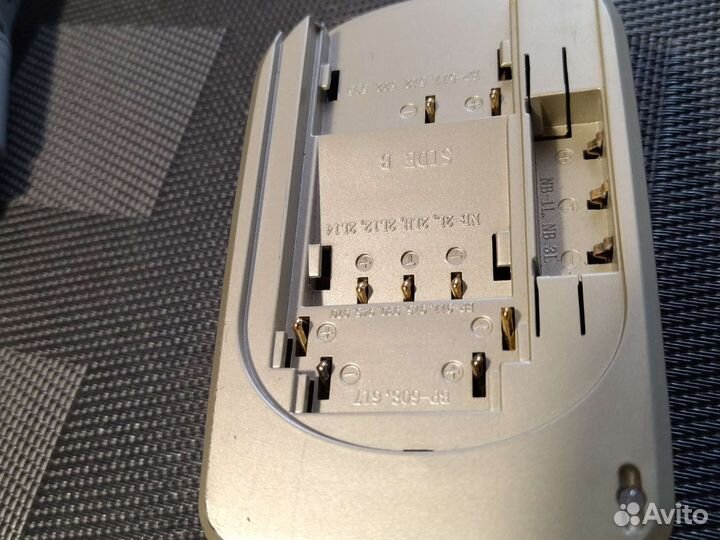 Универсальная зарядка acme для фото и видео акб