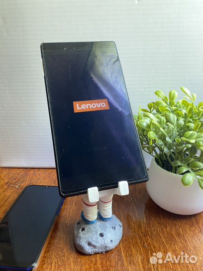Планшет Lenovo