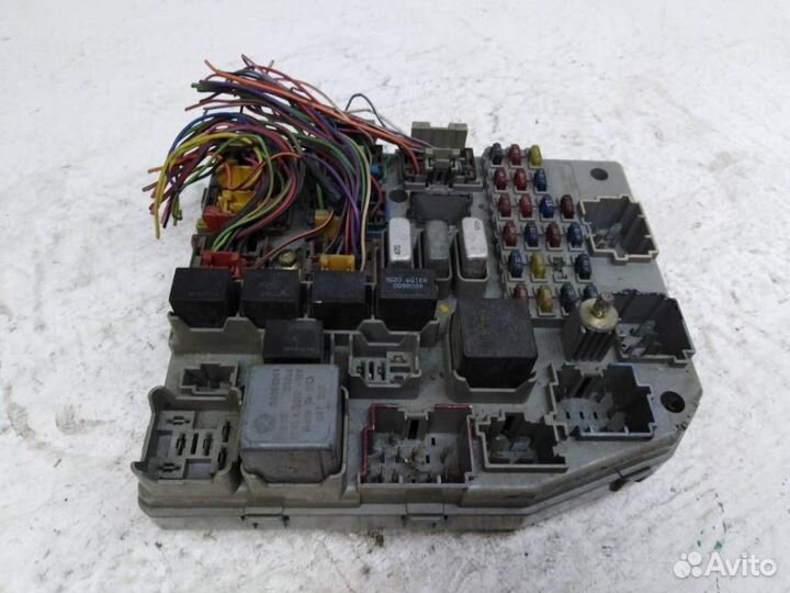 Блок предохранителей Джип