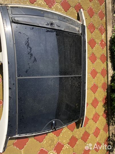 Продаю понараму на мерседес бенц е 212