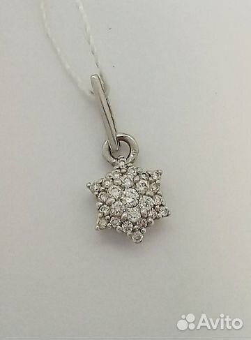Золотая подвеска с бриллиантом