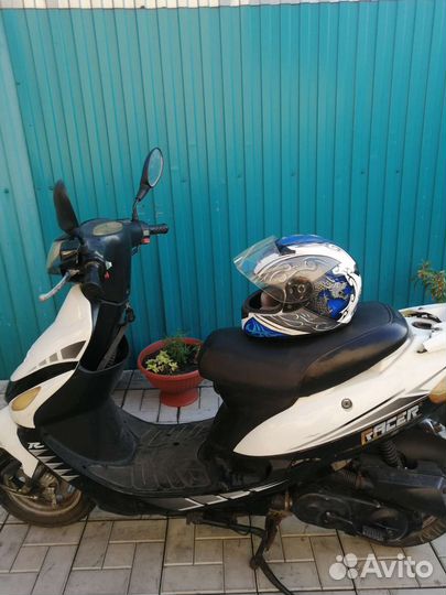 Продам скутер Racer отс