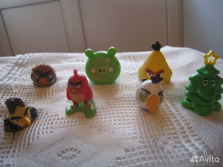 Игрушки из киндер-сюрпризов