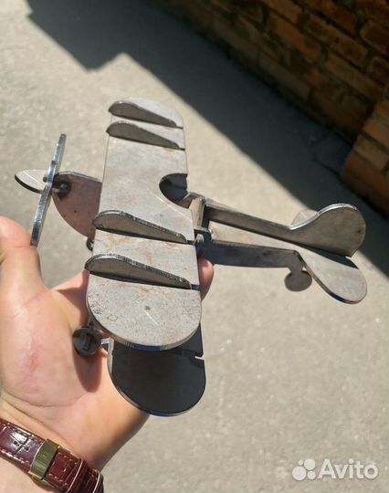 Моделька самолёта