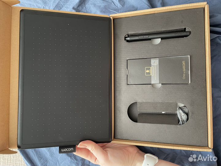 One by wacom 2 Medium+