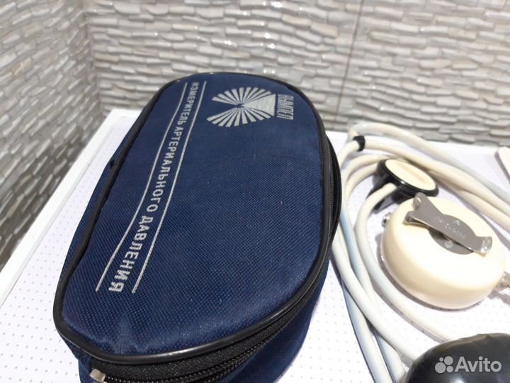 Прибор для измерения давления