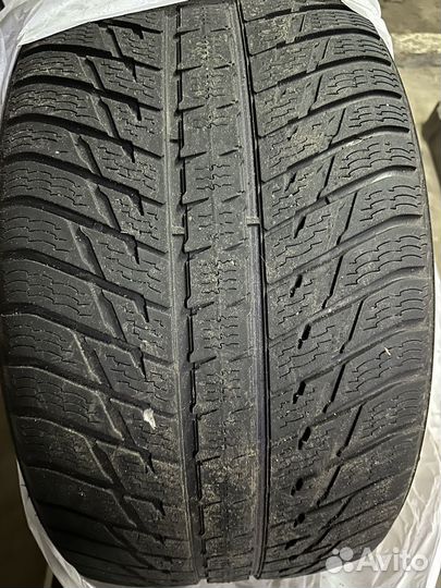 Nokian Tyres WR SUV 4 275/45 R21 и 315/40 R21
