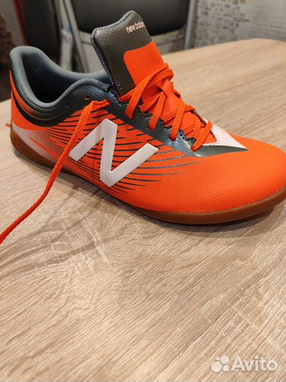 Бутсы new balance