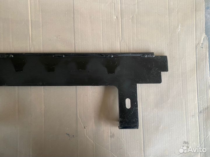 501820 Кронштейн левый Geringhoff