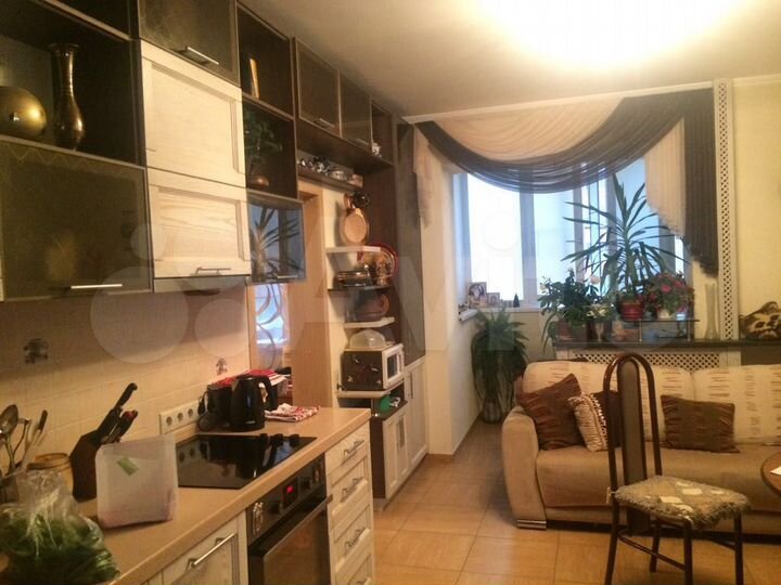 2-к. квартира, 56 м², 4/14 эт.