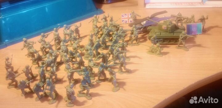 Набор солдатиков пластмассовые