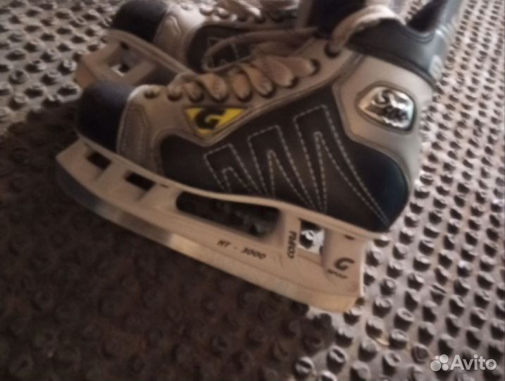 Коньки хоккейные граф 505