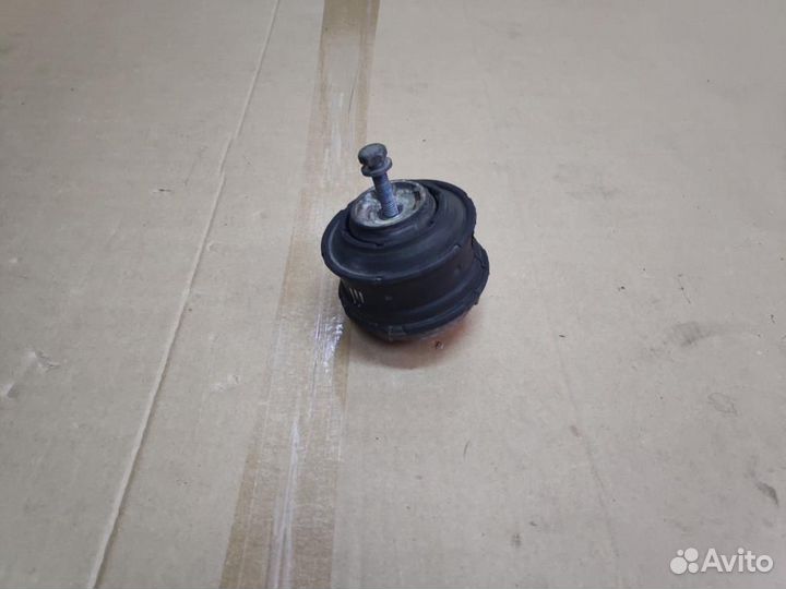 Опора двигателя w203 C-class 111.955