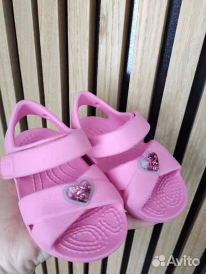 Сандалии crocs c5