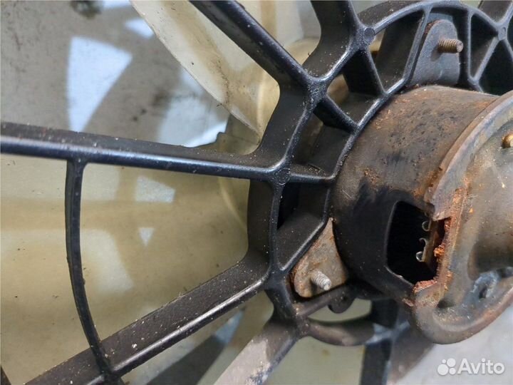 Вентилятор радиатора Toyota Celica, 2004