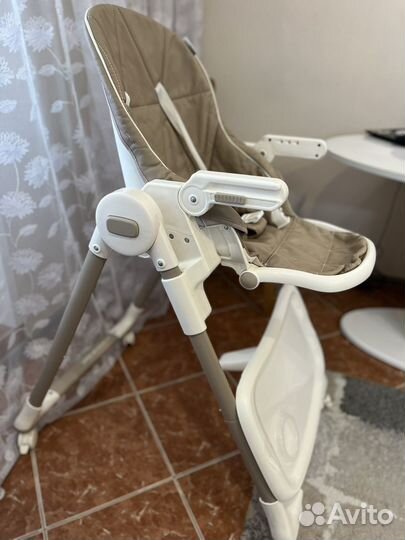 Стульчик для кормления capella