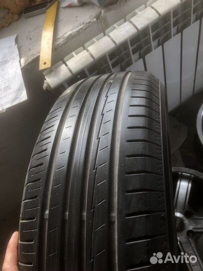 Yokohama BluEarth AE51 215/65 R17