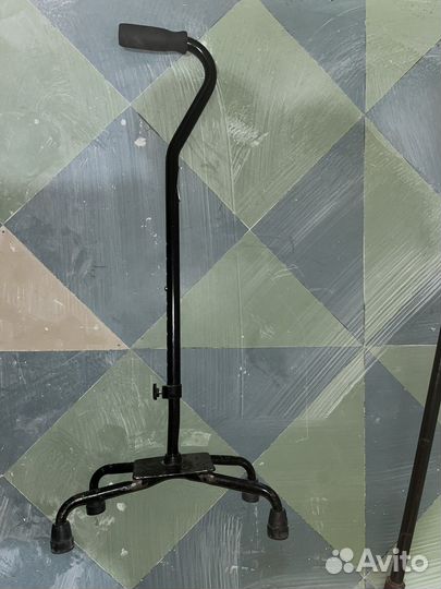 Трость четырехопорная телескопическая