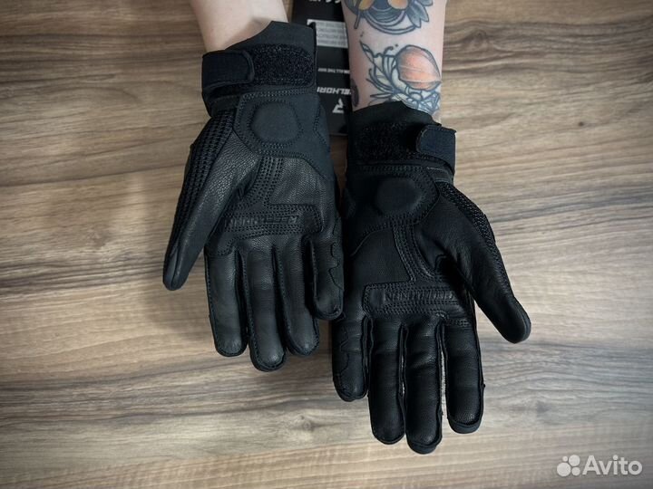 Мотоперчатки Rebelhorn Gap III, Black/Fluo Red