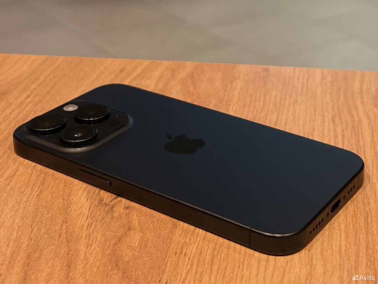 iPhone 15 Pro, 128 ГБ