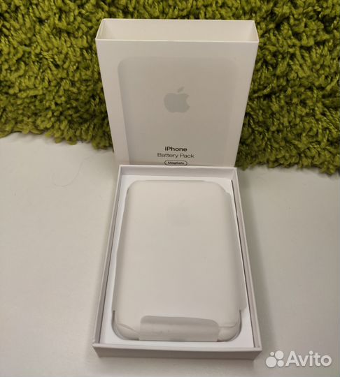 Apple MagSafe Battery Pack белый