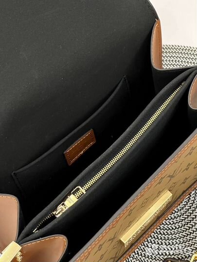 Сумка Louis vuitton