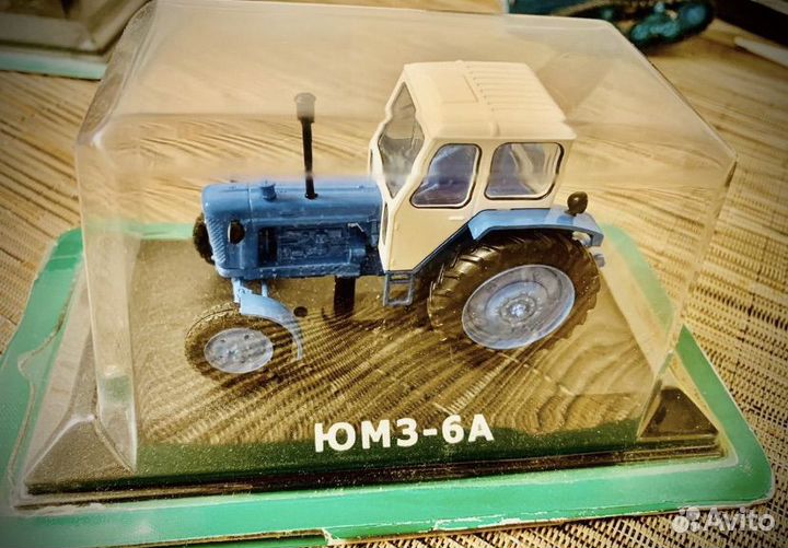 Модель (1:43) трактора юмз-6А ашет коллекция
