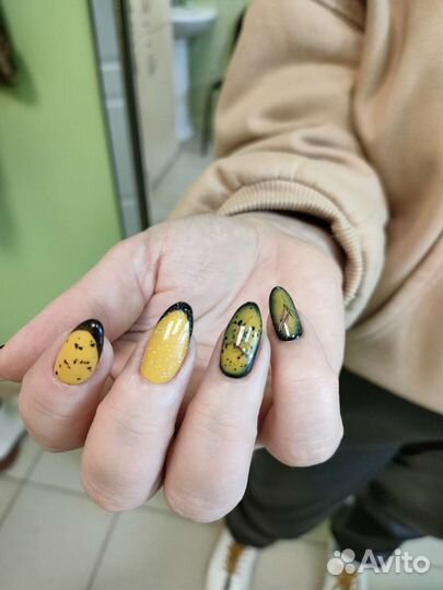 Маникюр педикюр