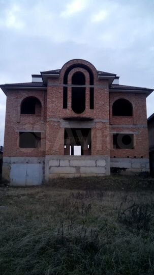 Дом 400 м² на участке 6 сот.