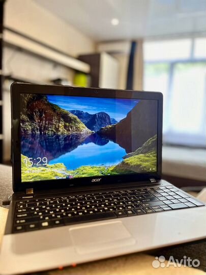 Ноутбук Acer в хорошем состоянии