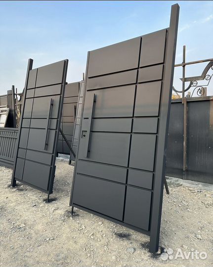 Кованные ворота и калитка