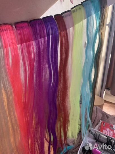 Волосы на заколках