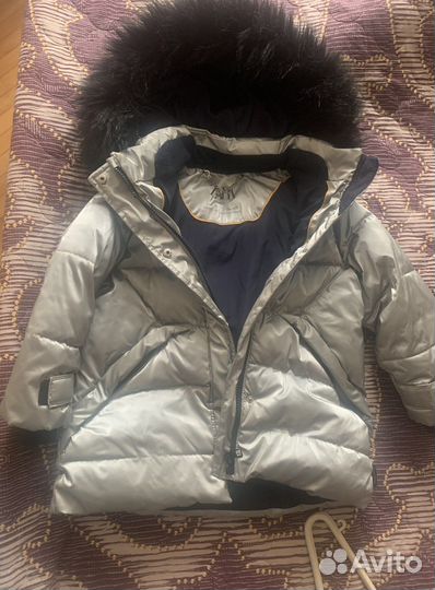 Для девочки пуховик 6-7 лет, металлик Zara