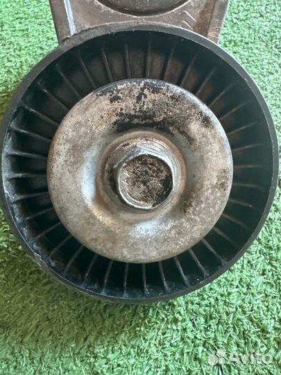 Натяжитель ремня генератора Opel Zafira A Z18XE