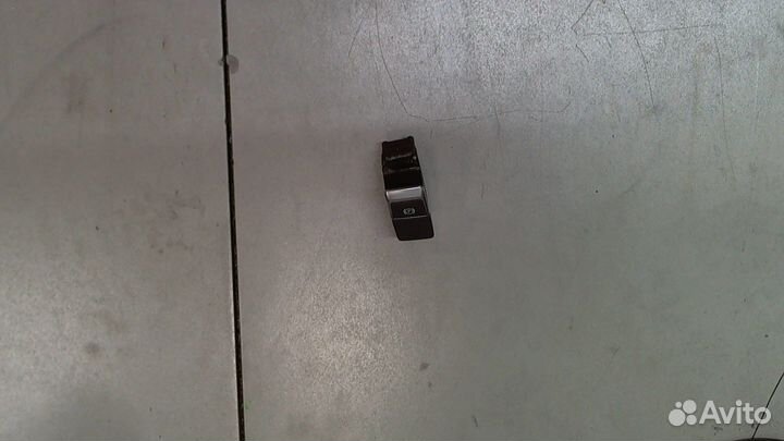 Кнопка стояночного тормоза Audi A6 (C7), 2017