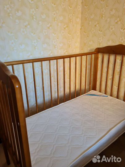 Детская кроватка